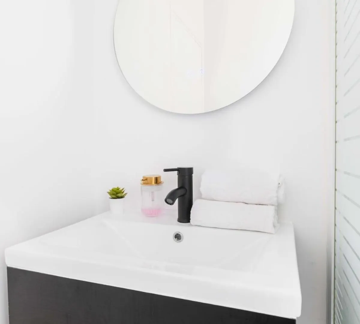 Studio Fonctionnel Et Confortable - Paris 10 - 2P - Flat-Guest 0*,  法国